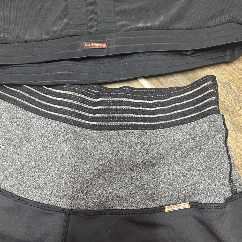 Cleo Harper Black and Gray Athletic Crop Top and Leggings Set - Picture 3 of 4